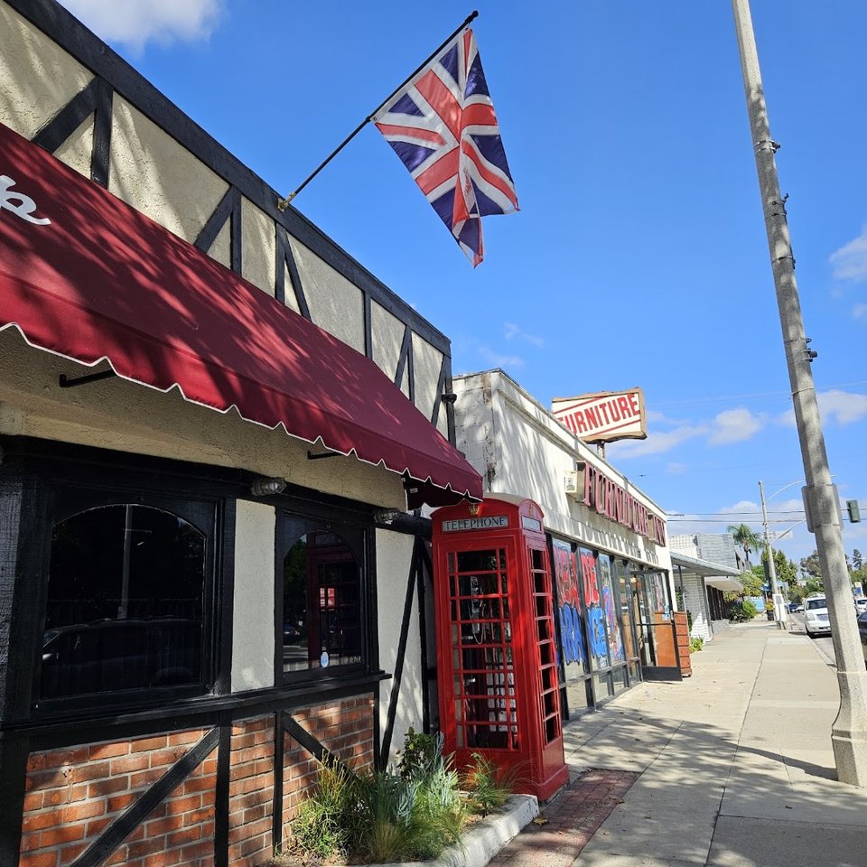 Exterior view of The Olde Ship in Fullerton.